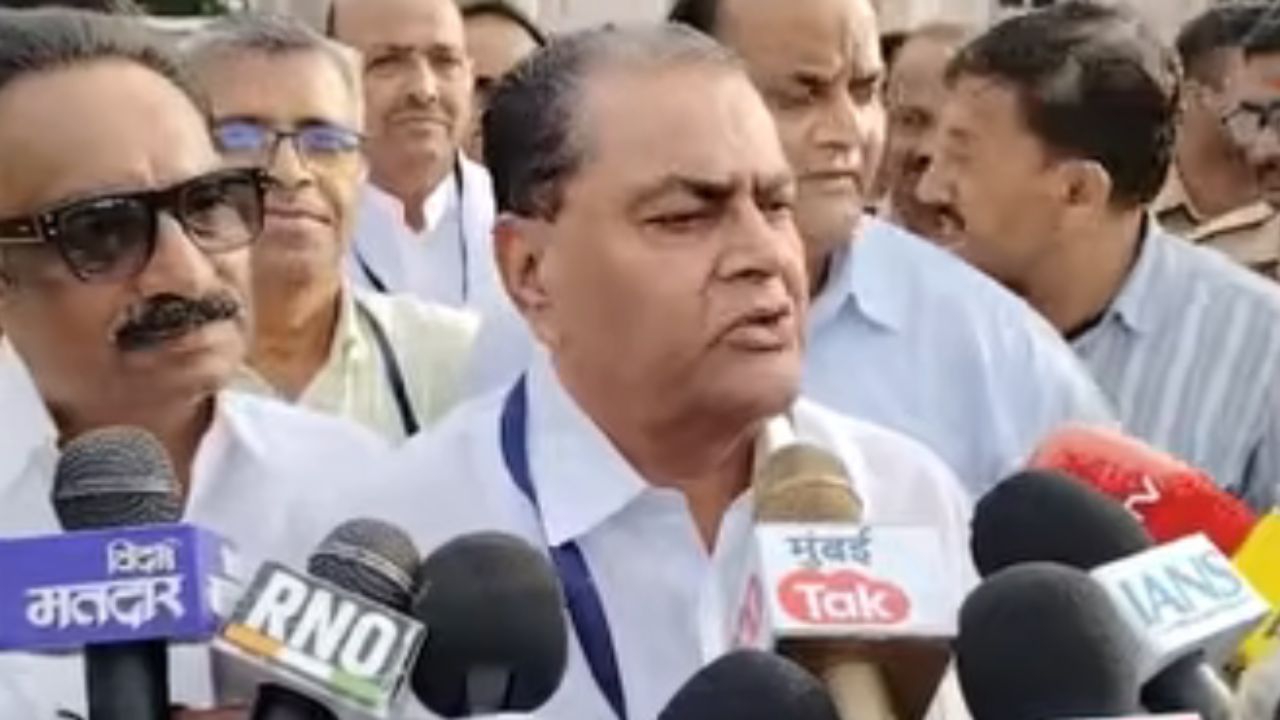 Amravati News: शिक्षक मतदारसंघातून किरण सरनाईक विजयी; मिळाली ११,४८१ मते