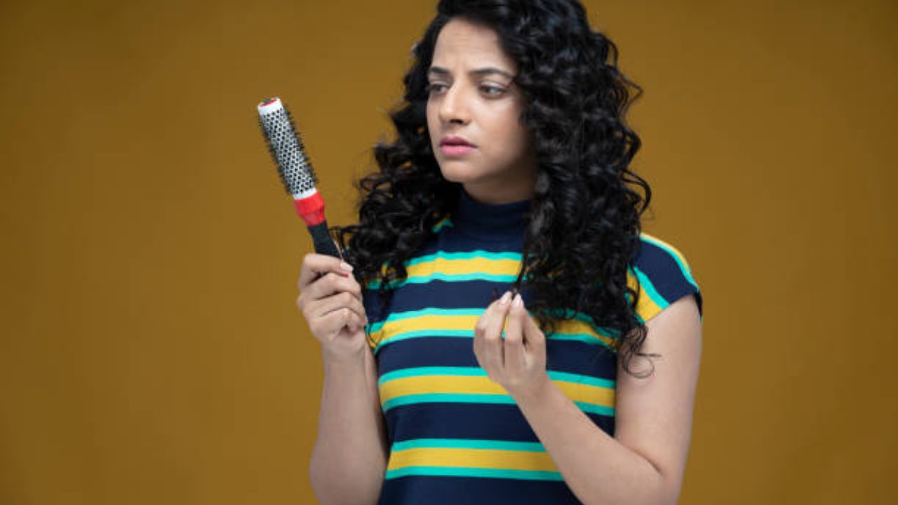 Hair Care: केसगळतीवर गुणकारी उपाय! बायोटिनयुक्त प्रोटीन रिच लाडूचे नियमित सेवन केल्यास केसांची होईल झपाट्याने वाढ