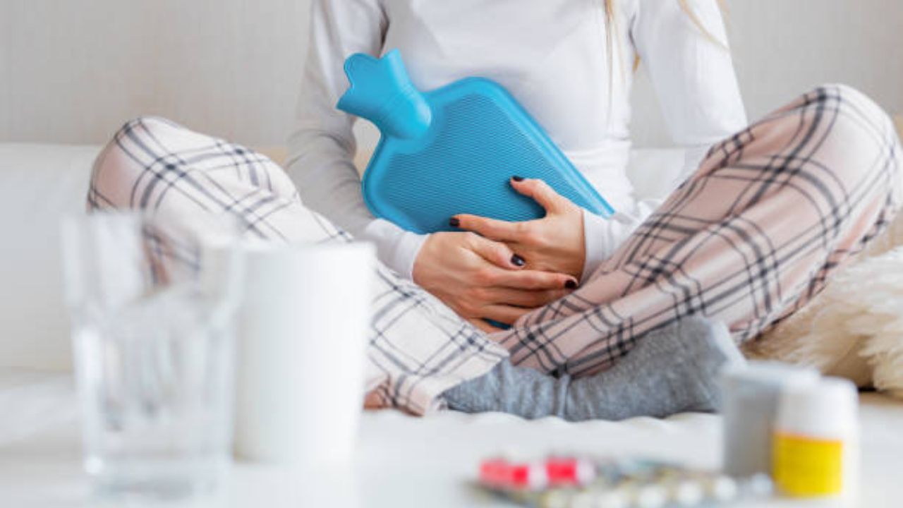 Menstrual Health: महिलांनो, Period Cramps ने हैराण झाला आहात? ‘या’ पदार्थांचे सेवन केल्यास वाढू शकतात पोटात वेदना