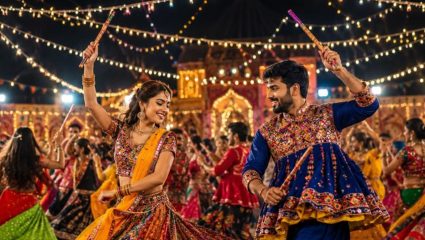 Navratri 2026: नवरात्रीला गरबा आणि दांडिया का खेळतात? जाणून घ्या ‘या’ परंपरेमागील धार्मिक आणि सांस्कृतिक महत्त्व