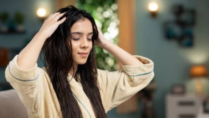 Hair Care Tips: महागड्या ट्रिटमेंटपेक्षा केसांच्या वाढीसाठी ‘या’ पद्धतीने करा कांद्याचा वापर, केसांची होईल झपाट्याने वाढ