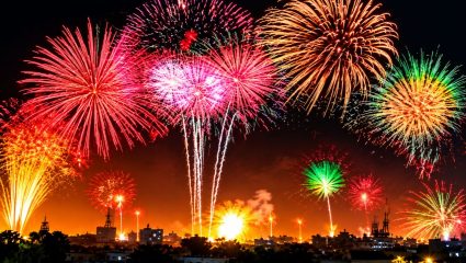 Nagpur News :यंदा वाढणार फटाक्यांचा दणदणाट ;उच्च न्यायालयाच्या आदेशानंतरही परवान्यांची संख्या ८०० पार