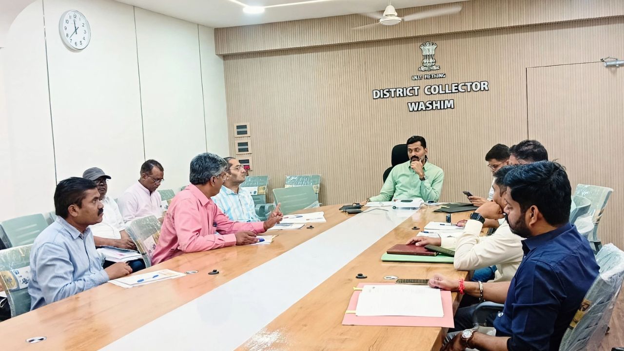 Washim: चारा लागवड मोहीम प्रभावीपणे राबवा, जिल्हाधिकारी योगेश कुंभेजकर यांचे निर्देश; व्यवस्थापनाचा आढावा