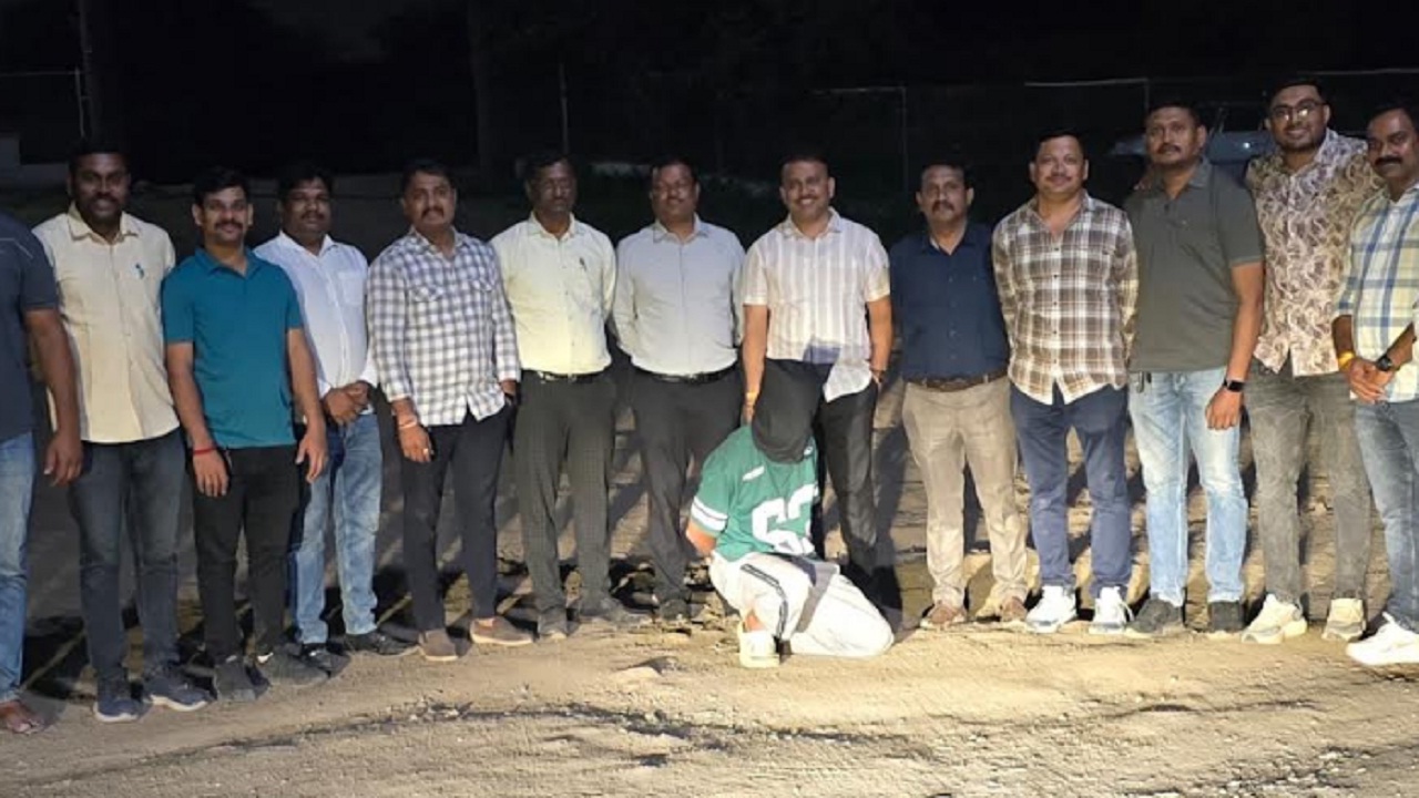 गाडीवरील स्टिकरवरून माग काढला; दिव्यांग मुलीवरील अत्याचार प्रकरणातील आरोपीला ठोकल्या बेड्या