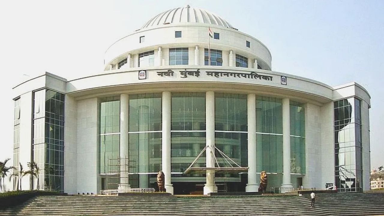 Navi Mumbai News: अहवाल येण्याआधीच अधिकाऱ्यांवर कारवाई! अवनी सोसायटी पुनर्विकास प्रकरणात सोमणाथ केकाण यांना प्रवेशबंदी