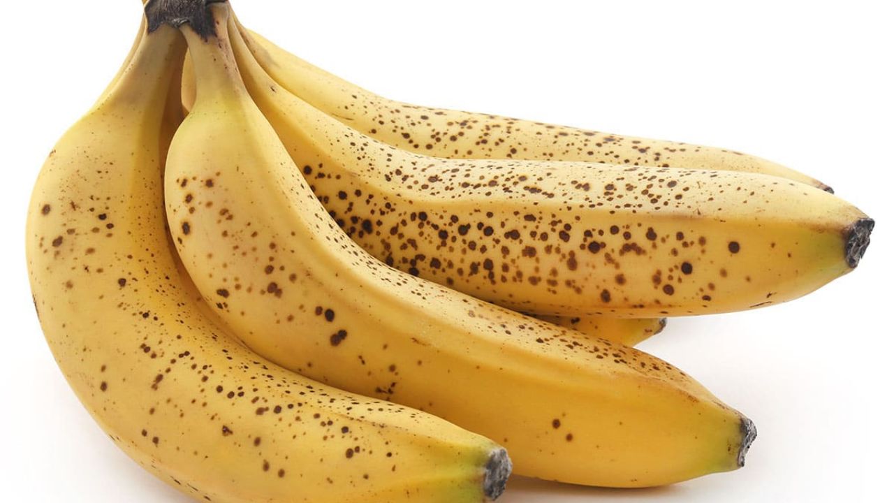 Overripe Banana Benefits : जास्त पिकलेली केळी आरोग्यासाठी फायदेशीर? संशोधनातून समोर आली नवी माहिती
