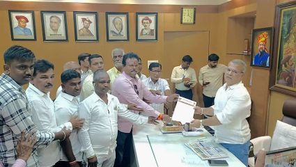भैरवनाथाच्या देवस्थानात ‘विकासा’च्या नावाखाली सिमेंटचा मारा? काँक्रीटीकरणावर ठाकरे गटाचा सवाल; ठेकेदारावर कारवाईची मागणी