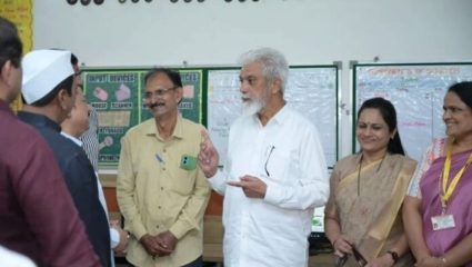 Nashik News : नाशिकमधील बंद मनपा शाळा पुन्हा सुरू होणार; दादा भुसे यांचे अधिकाऱ्यांना तातडीचे निर्देश