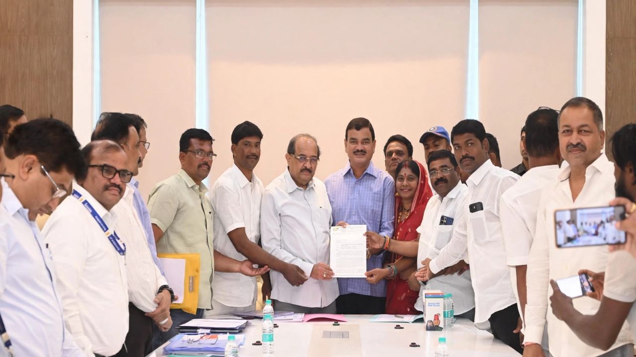 उजनीवरील खाजगी मासेमारी ठेका रद्द; मच्छीमारांना मोठा दिलासा, कृषीमंत्री दत्तात्रय भरणे यांच्या पाठपुराव्याला यश