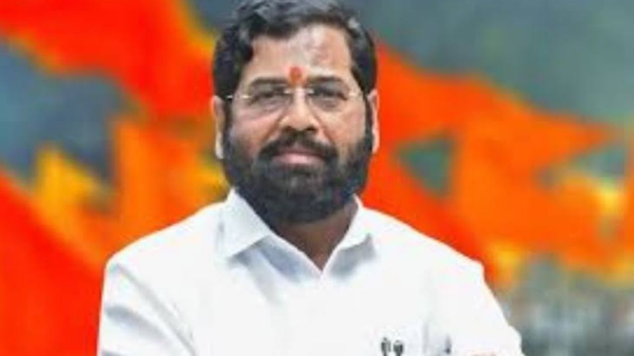 Eknath Shinde Dussehra News : एकनाथ शिंदे यांची महिलांसाठी 25,000  शिलाई यंत्रांची घोषणा; दुष्काळग्रस्त शेतकऱ्यांना दिवाळीसाठी मदत