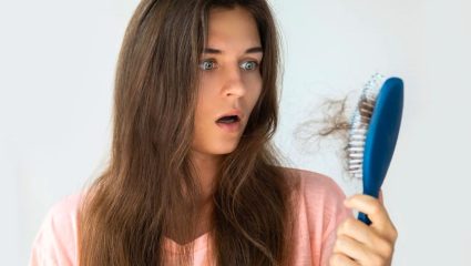 Hair Fall Reasons: केस गळण्यामागे फक्त शॅम्पू-तेल नाही, ‘या’ आरोग्याच्या समस्याही असू शकतात कारणीभूत; एकदा वाचाच