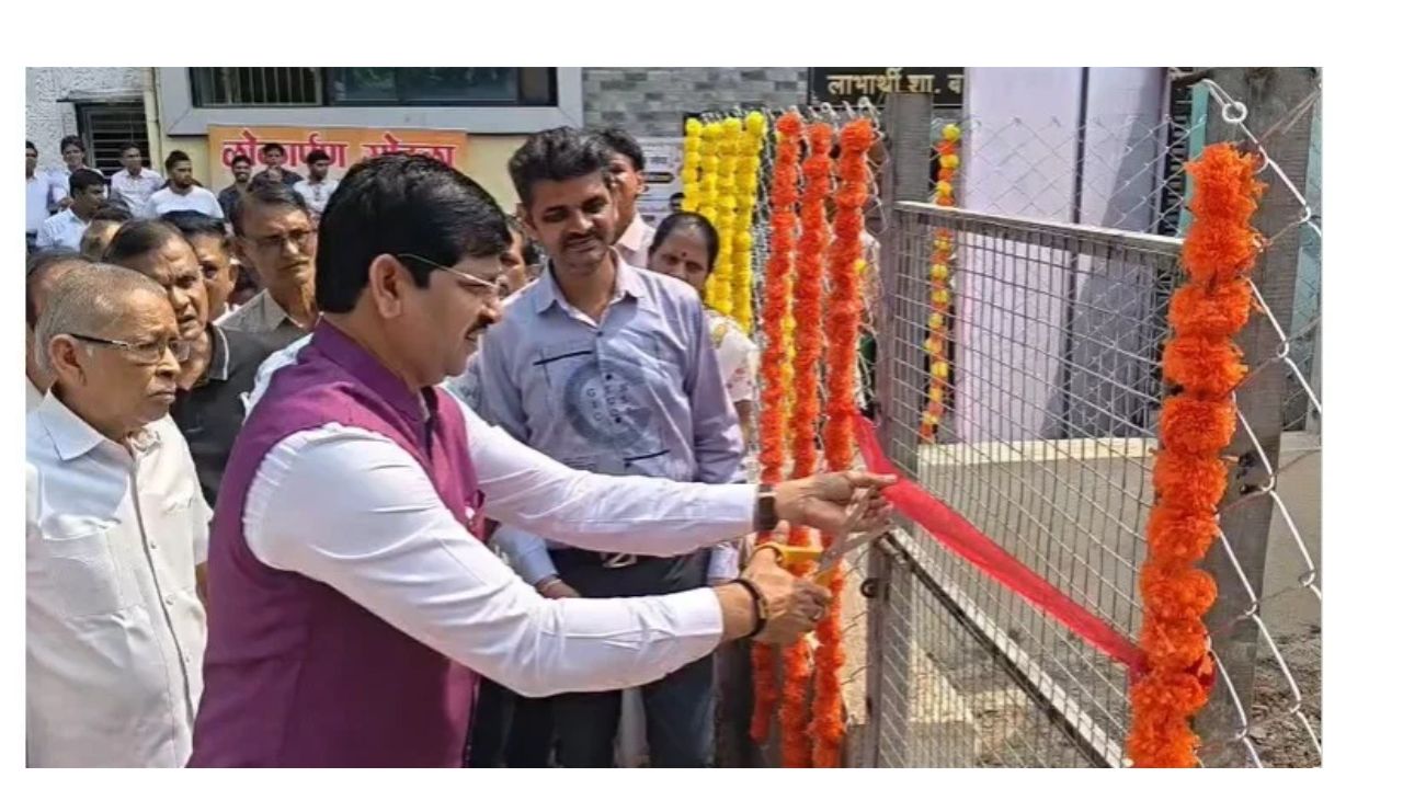 Karjat Electricity News : कर्जत बाजारपेठेतील वीज समस्या सोडवण्यासाठी ६३० केव्हीए क्षमतेचा नवीन ट्रान्सफॉर्मर