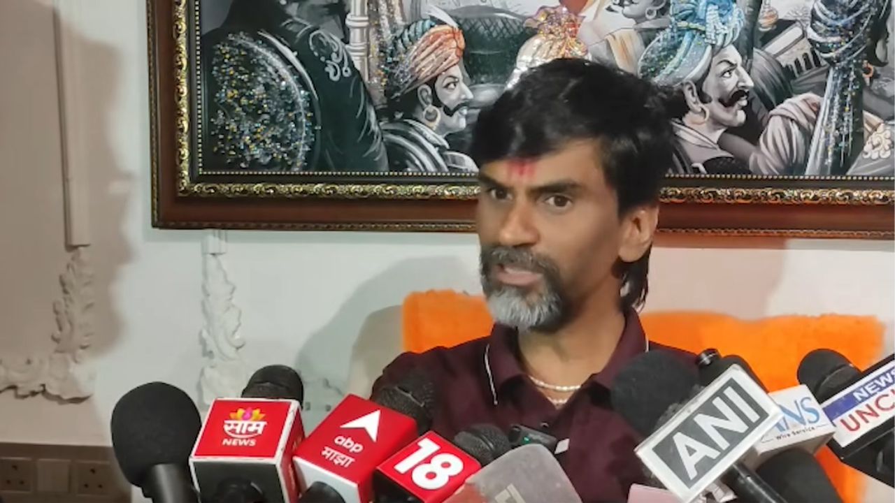 Manoj Jarange Patil On Eknath Shinde: शिंदे साहेब, ५०० कोटी घेतले का? फक्त हो किंवा नाही सांगा; जरांगेंची मागणी