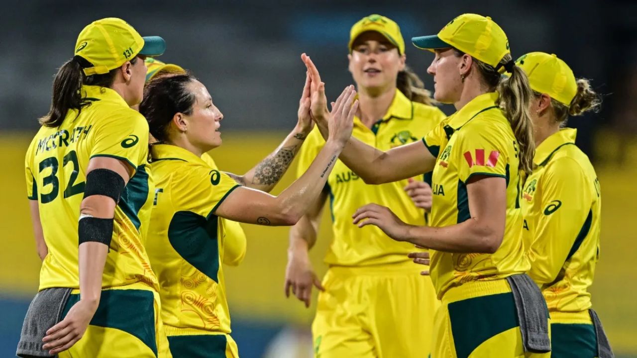 Cricket News: ऑस्ट्रेलिया क्रिकेटमध्ये खळबळ! ‘या’ स्टार गोलंदाजावर कारवाई; दोन सामन्यांची घातली बंदी