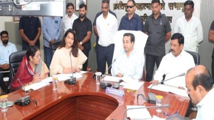 Washim News: मत्स्य व्यावसायिकांना मदत देणार, मंत्री नीतेश राणे यांचे प्रतिपादन; दुष्काळाच्या पार्श्वभूमीवर आढावा