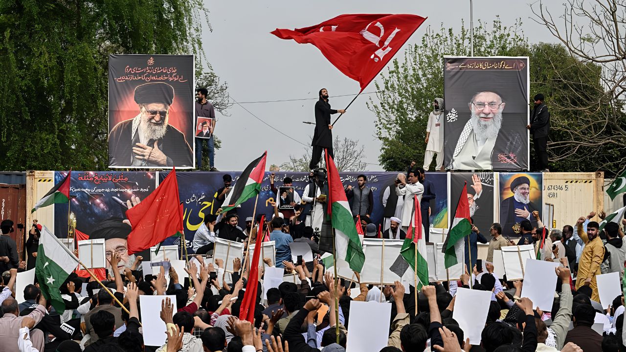 Pakistan News :इराण-येमेनवर हल्ले करू नका ; पाकिस्तानमध्ये सरकारवर दबाव वाढला?
