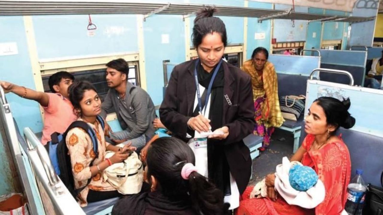 फेस्टिव्ह सिजनमध्ये रेल्वेने प्रवास करताय? 1 ऑक्टोबरपासून लागू झालेत हे नवे नियम