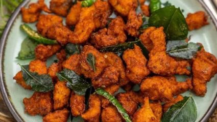 Recipe : विकेंडसाठी खास, अशाप्रकारे बनवा कुरकुरीत आणि टेस्टी ‘चिकन पकोडा’ ‘