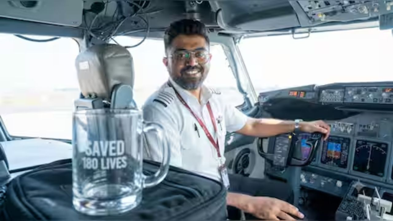Captain Smit Machhar: जिगरबाज कॅप्टन! रक्ताने लथपथ असतानाही १८० प्रवाशांचे प्राण वाचवणारे स्मित मच्छार किती शिकलेत? जाणून घ्या