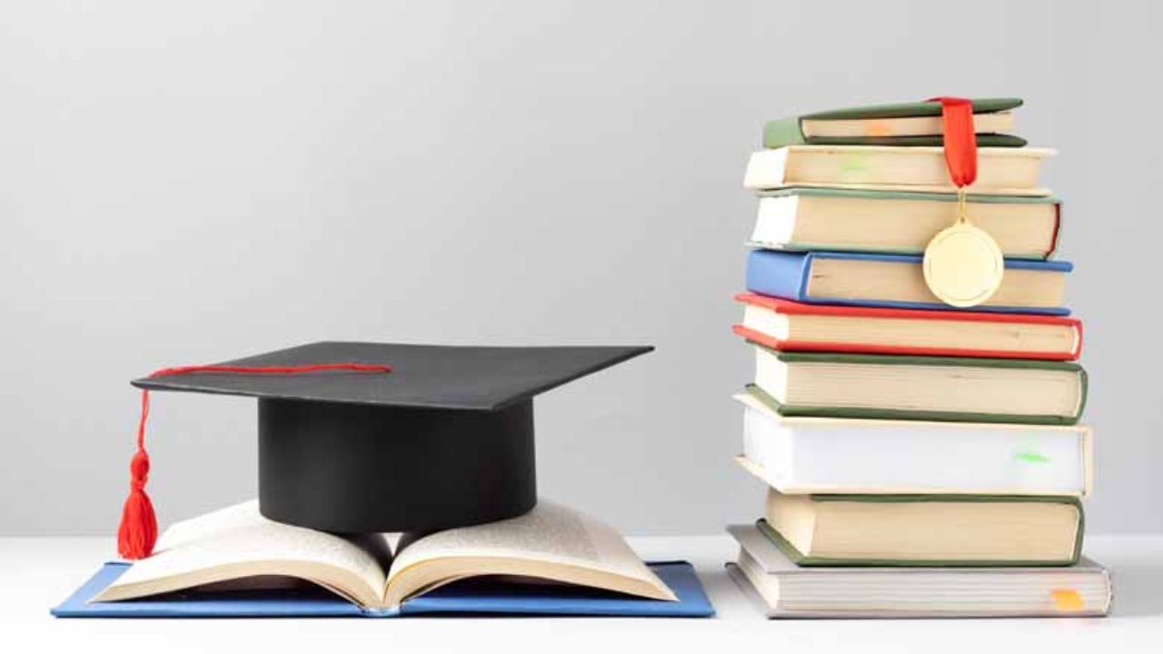 SC-ST विद्यार्थ्यांना मोठा दिलासा; Post Matric Scholarship साठी पालकांच्या उत्पन्नाची मर्यादा वाढणार?
