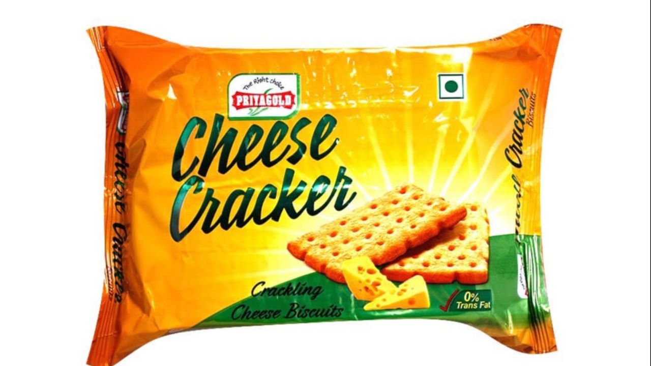 FSSAI Cracks Down On Priyagold Biscuits : प्रियागोल्ड बिस्किट उत्पादक कंपनी अडचणीत; पशुखाद्याचा कोंडा वापरल्याच्या आरोप