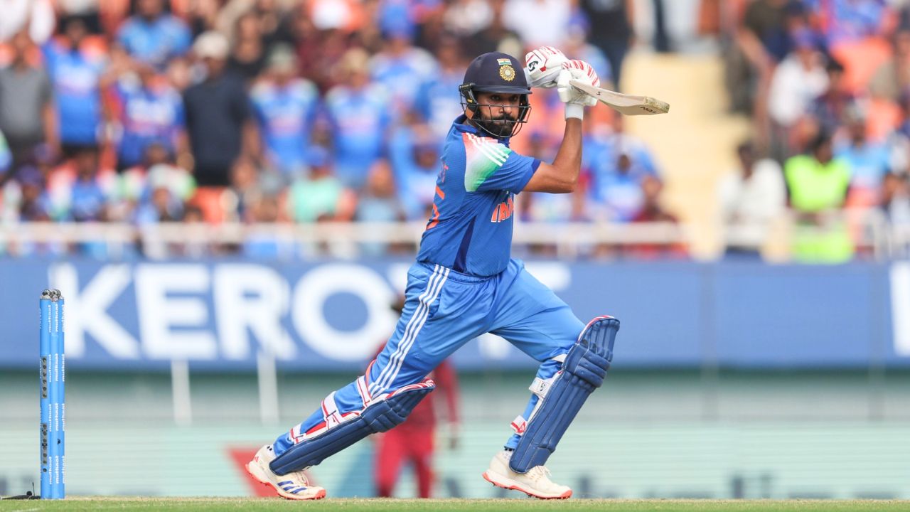 IND vs WI 3rd ODI Live: हिटमॅनचा ‘विराट’ पराक्रम! Rohit Sharma ने सचिन तेंडुलकरचा २२ वर्षांचा ‘हा’ विक्रम केला उद्ध्वस्त