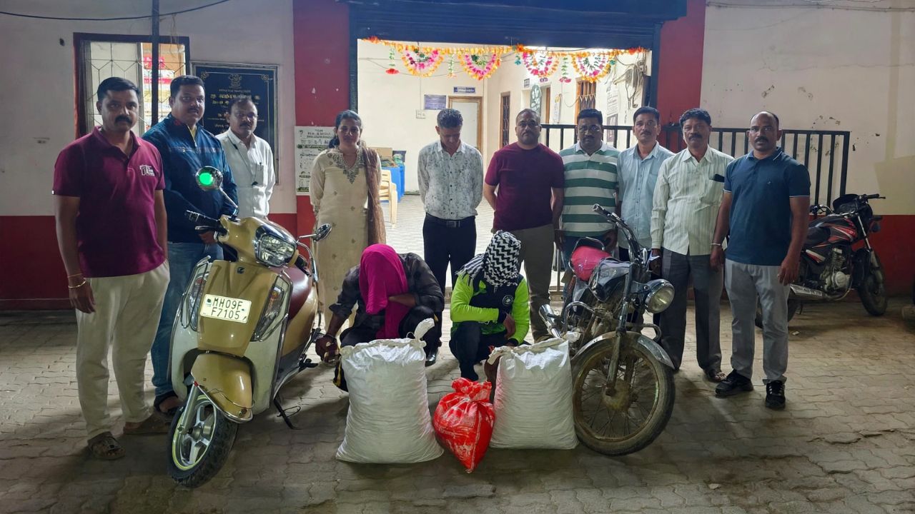 Shegaon: २० किलो गांजा जप्त; दोघांना अटक, ‘मिशन परिवर्तन’ अंतर्गत स्थानिक गुन्हे शाखेची कारवाई