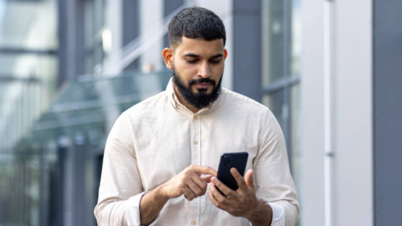 आता मोबाईल नंबर, कॅप्चा आणि ओटीपी एंटर करून IMEI नंबर टाईप करा. आता तुमच्या फोनची सर्व माहिती दिसू लागेल.