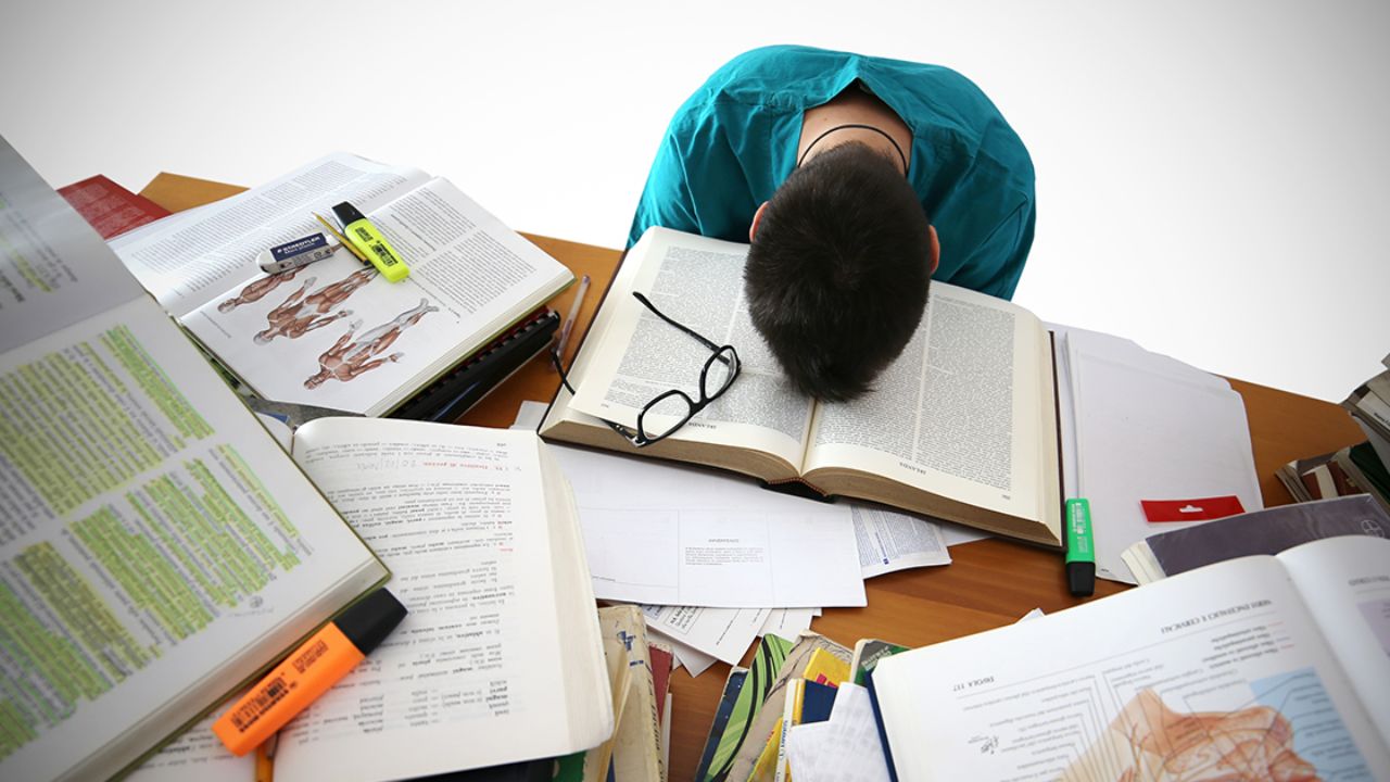 Medical Students Stress Study: एमबीबीएसच्या विद्यार्थ्यांना घेरतोय जिवघेणा ताण! ‘इंडियन हार्ट जर्नल’ची खळबळजनक आकडेवारी समोर