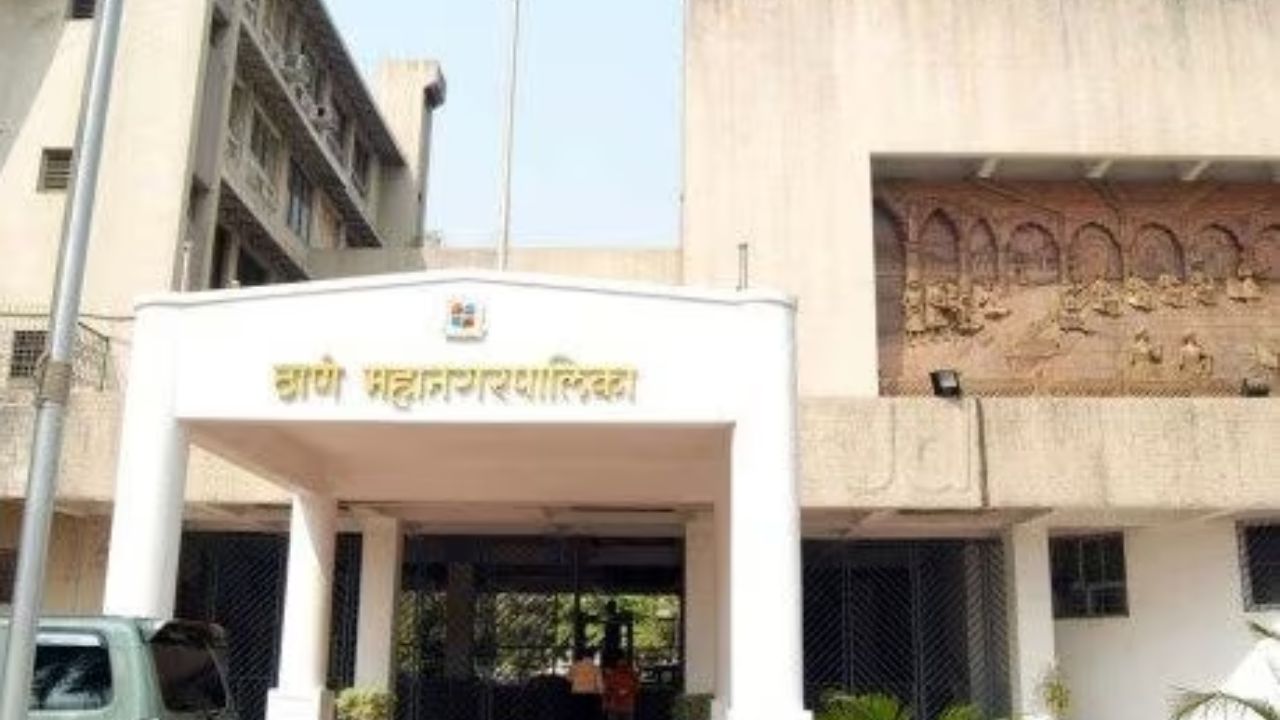 Thane News: ठाण्यातील १५ कंत्राटी सफाई कामगारांना दिलासा; थकीत वेतनासह ७.५६ लाख रुपये जमा