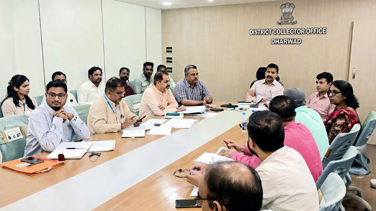 Washim: चाराटंचाई निवारणासाठी नियोजन करा; जिल्हाधिकारी योगेश कुंभेजकर यांचे निर्देश; जिल्हा प्रशासनातर्फे आढावा