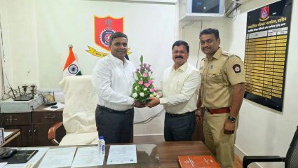 Washim: वाहन कायद्याची अंमलबजावणी करा, आरटीओ रवींद्र भुयार यांच्या सूचना; कार्यालयाच्या कामकाजाचा घेतला आढावा