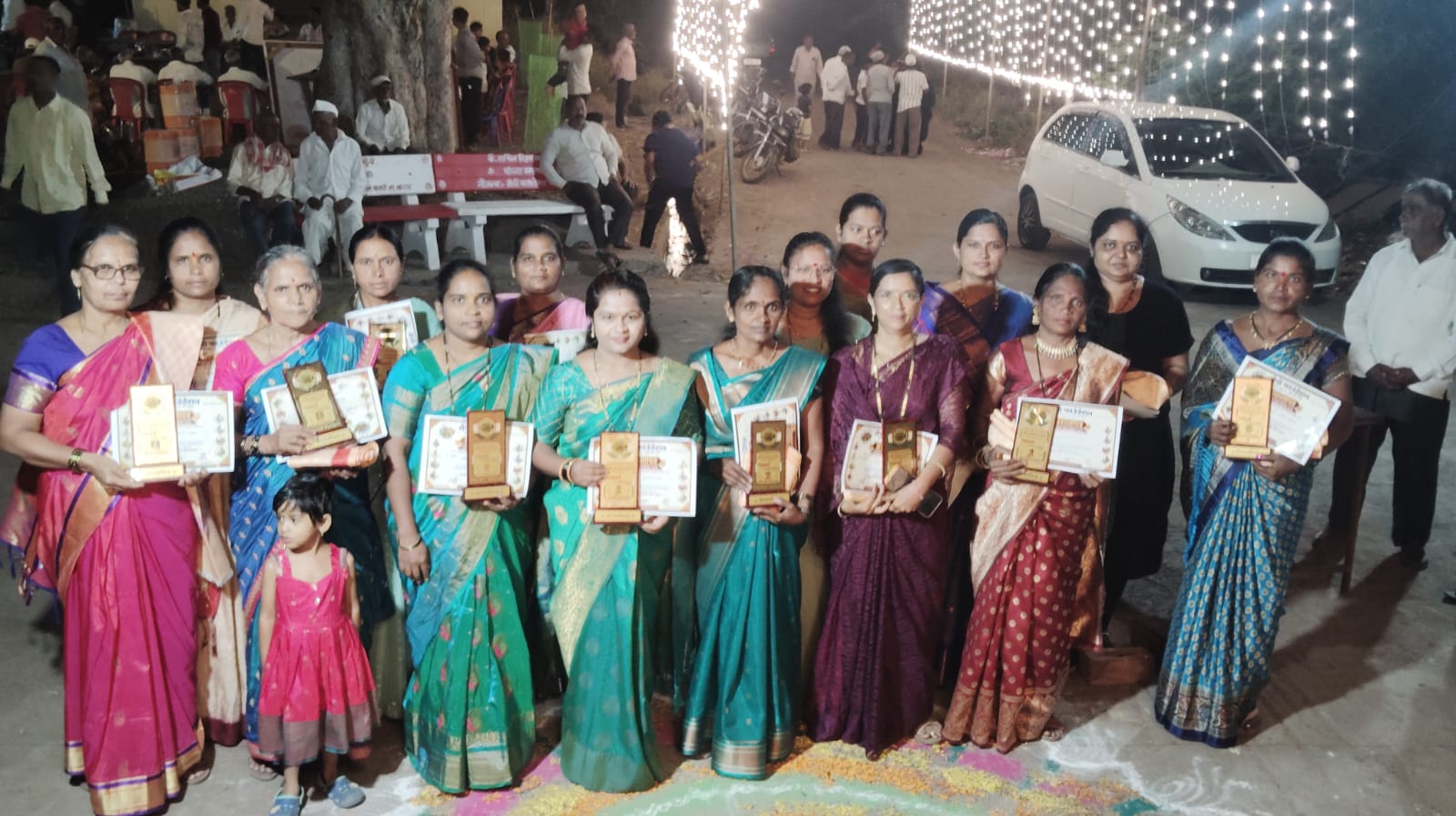 Navdurga Gaurav Award 2026 : कवठे गावातील १६ कर्तृत्ववान महिलांचा ‘नवदुर्गा गौरव पुरस्काराने’ सन्मान